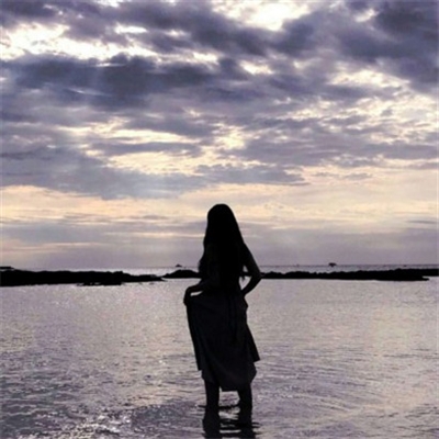 好看的女生头像小清新背影头像精选图片(共20张)