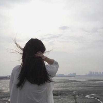 好看的女生头像小清新背影头像精选图片(共20张)