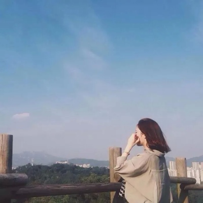 好看的女生头像小清新背影头像精选图片(共20张)