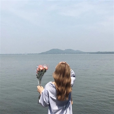 海边气质美女背影头像(优选22张)