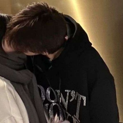 好看到爆的qq情侣头像(共18张)