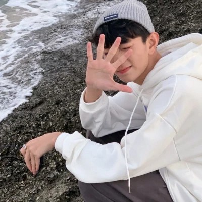 2023最潮最火成熟男生头像(精选22张)