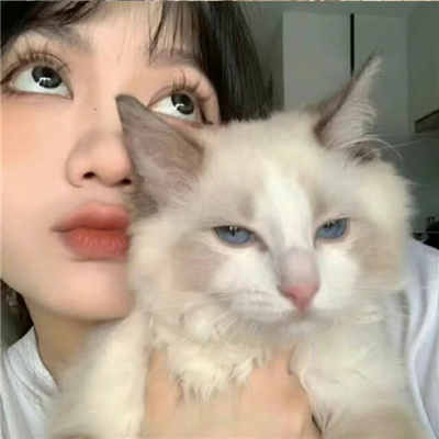 高清有个性的漂亮美女头像图片(共18张)