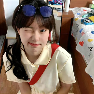 高清有个性的漂亮美女头像图片(共18张)