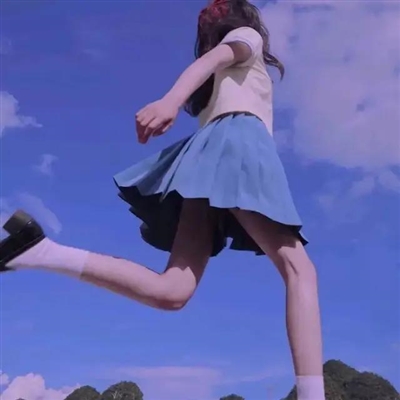 闺蜜头像动漫一人一张(精选20张)