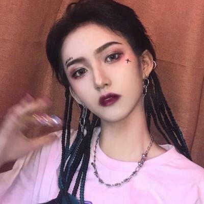 网红小姐姐头像大全(精选24张)