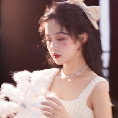 高清惊艳世俗的神仙头像女生动漫图片大全(24张)