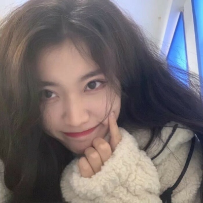 高清惊艳世俗的神仙头像女生动漫图片大全(24张)