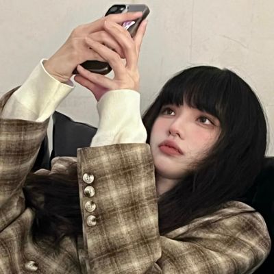 比较酷的女生微信头像(精选22张)