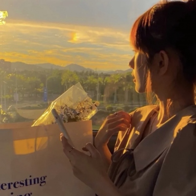 好看的高清头像女头像(优选20张)