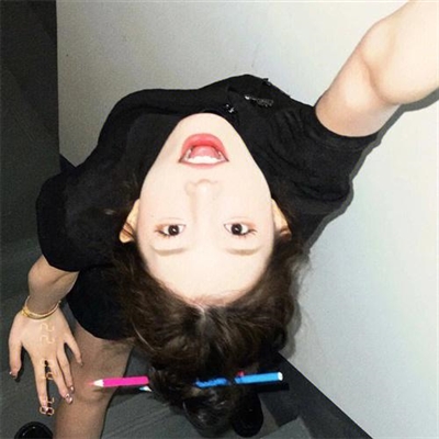 古灵精怪的女生头像图片(22张)