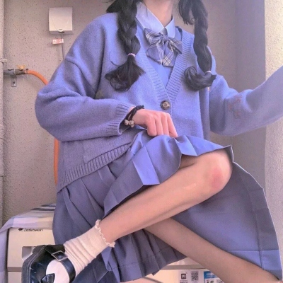 紫色的女生头像图片(24张)