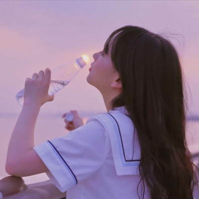 有品位的微信女人头像(38张)