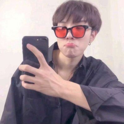 微信男生头像图片大全(16张)