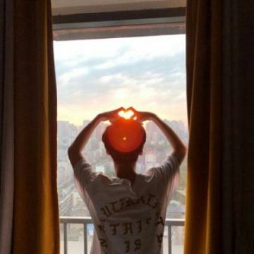 情侣头像背景图两人两张(优选18张)