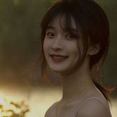 高颜值气质女生头像(精选18张)