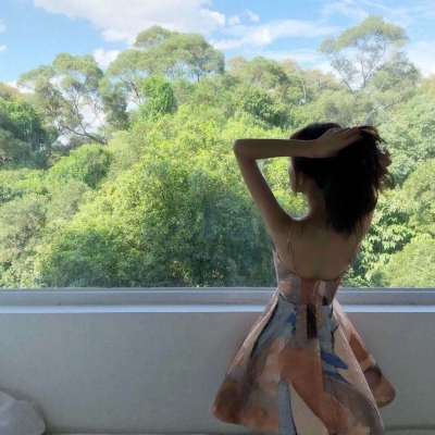 微信头像女背影气质女人背影高清图片大全(22张)