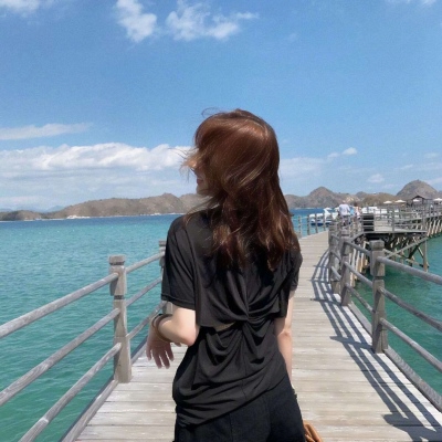 微信头像女背影气质女人背影高清图片大全(22张)