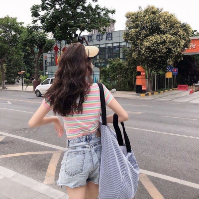 微信头像女背影气质女人背影高清图片大全(22张)