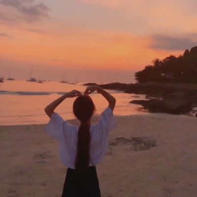 微信头像女背影气质女人背影高清图片大全(22张)