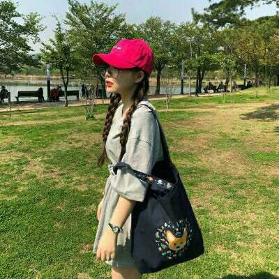 帽子遮住脸的女生头像(共22张)