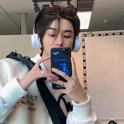 酷到没边际的男生魅力头像合集图片(优选18张)