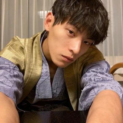 酷到没边际的男生魅力头像合集图片(优选18张)