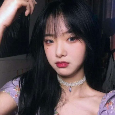 高清紫色系的女生头像图片大全(精选18张)