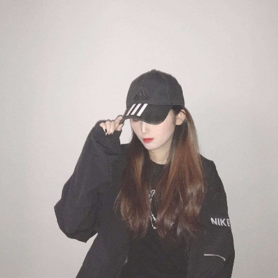 头像情侣单人一人一张(共18张)