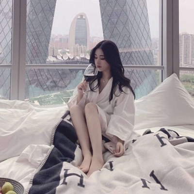 头像情侣单人一人一张(共18张)