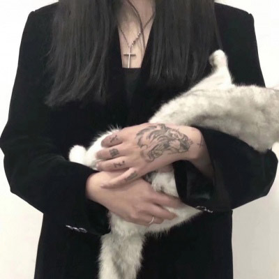 欧美御姐头像高冷气质头像(共18张)