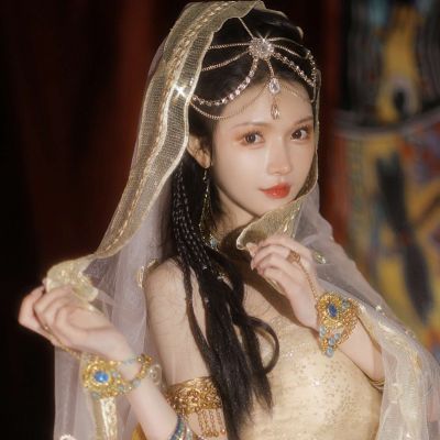 异域风情可爱女生头像(15张)