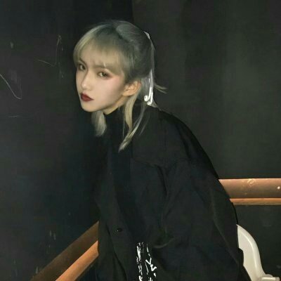 超级有个性的女生头像(18张)