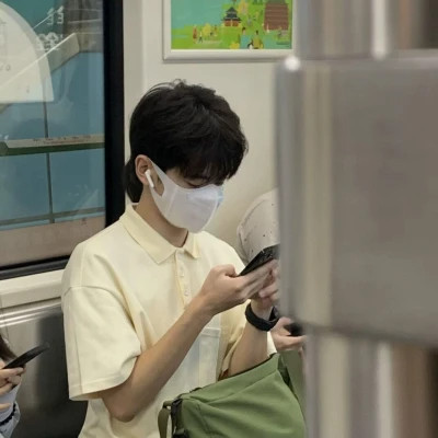 2023年最帅气的男生头像(共20张)