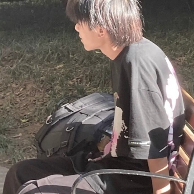 全网最帅的头像图片(共20张)