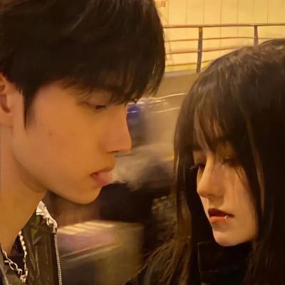 特别漂亮特别甜的情头(优选18张)