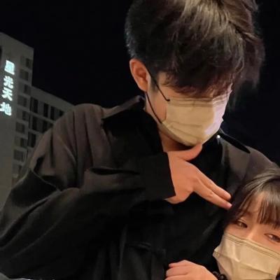 比较亲密和暧昧的情头(精选16张)