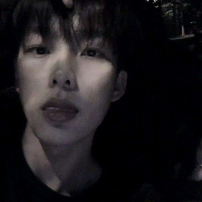 风格好看的气质男头像(20张)