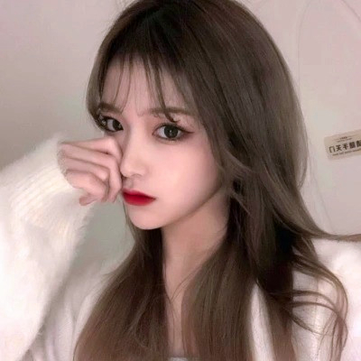 2423最新潮流女生头像图片大全(共20张)