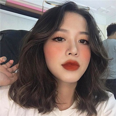 2023年最潮流女生霸气头像(22张)