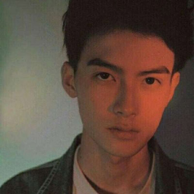 超清气质高冷男神头像(优选18张)
