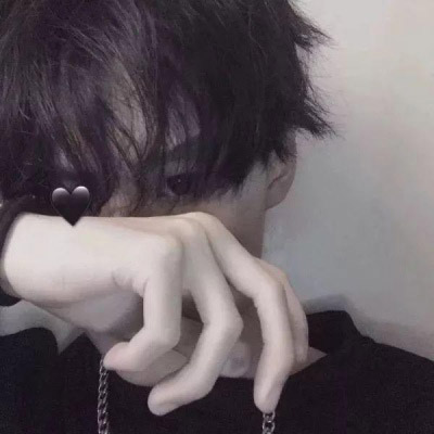 高颜值的浪漫高冷帅哥头像合集图片(优选22张)