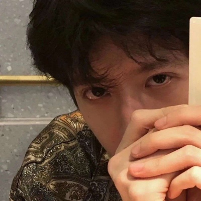 帅气的文艺范qq男生头像图片(18张)