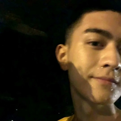 帅气的文艺范qq男生头像图片(18张)