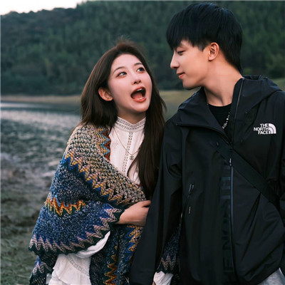 2023年最火爆的真人情侣头像(优选18张)