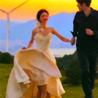 2023年最火爆的真人情侣头像(优选18张)