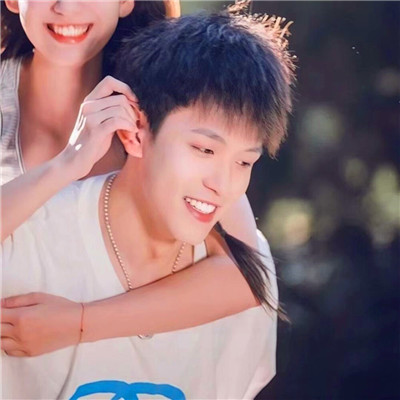 2023年最火爆的真人情侣头像(优选18张)