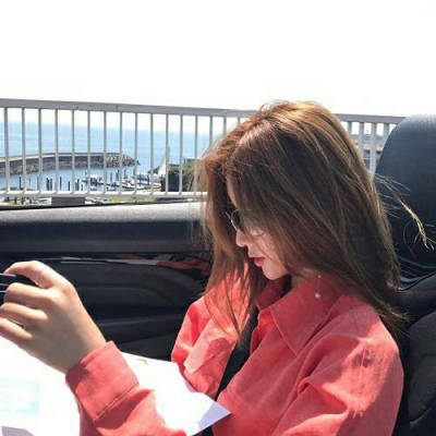 有艺术感的女生头像(共16张)