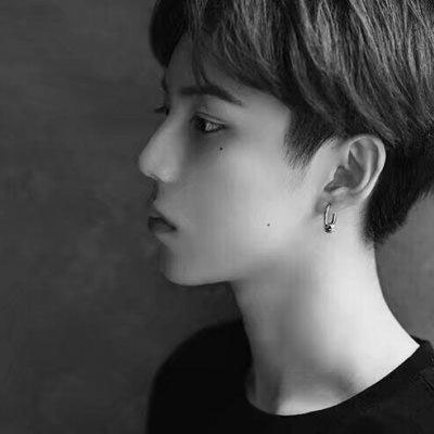 陌陌帅哥头像图片大全(精选16张)