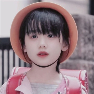 高清超萌的超可爱小女孩微信头像图片(共18张)